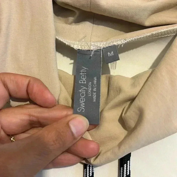 SWEATY BETTY Mix It Up Colorblock Oversized Fit Sweatshirt - Picture 6 of 6